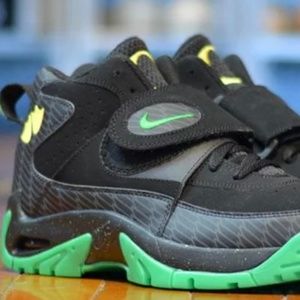 Nike Mission PRM 'Oregon'